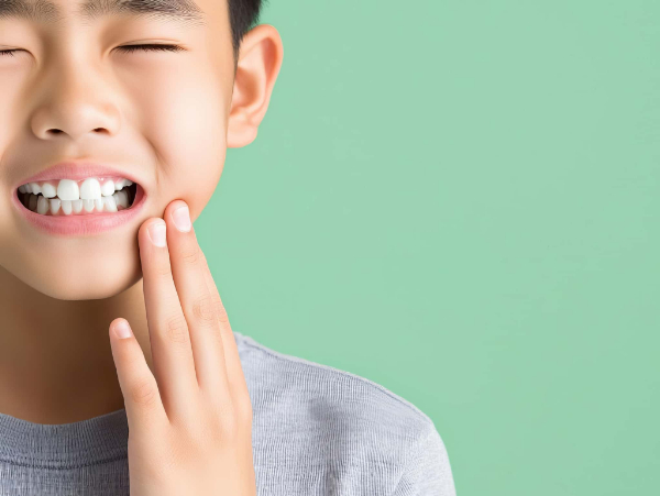 歯肉炎を痛がる子ども